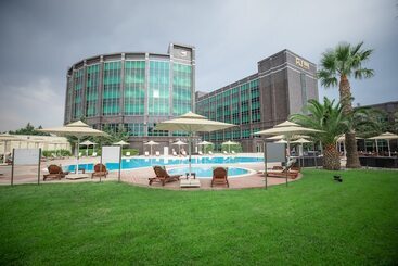 هتل Fly Inn Baku