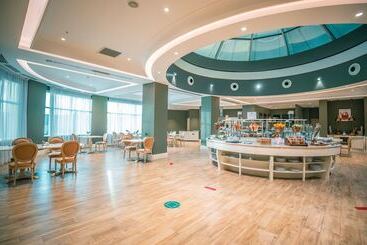 هتل Fly Inn Baku