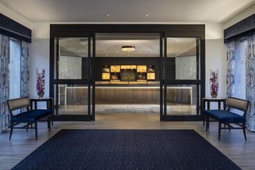호텔 Four Points By Sheraton Norwood Conference Center