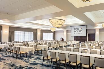 호텔 Four Points By Sheraton Norwood Conference Center