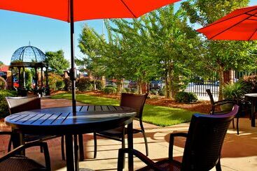 هتل Hilton Garden Inn Albany