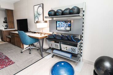 هتل Hilton Garden Inn Fairfax