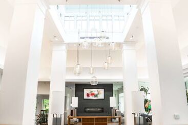 هتل Hilton Garden Inn Fairfax