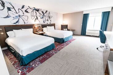 هتل Hilton Garden Inn Fairfax