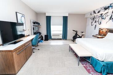 هتل Hilton Garden Inn Fairfax