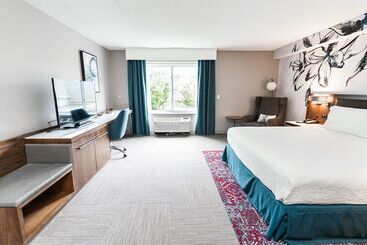 هتل Hilton Garden Inn Fairfax