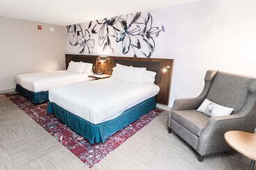 هتل Hilton Garden Inn Fairfax