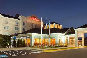 هتل Hilton Garden Inn Fairfax