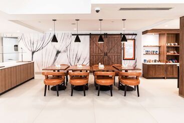 هتل Hilton Garden Inn Fairfax