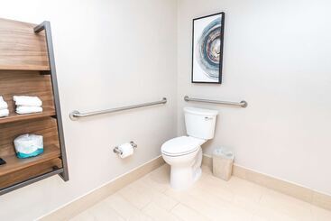 هتل Hilton Garden Inn Fairfax