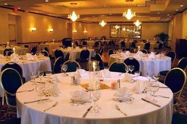 هتل Hilton Garden Inn Fairfax