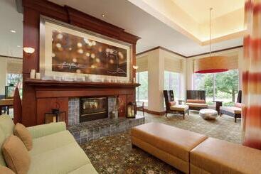 هتل Hilton Garden Inn Fairfax