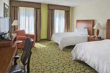 هتل Hilton Garden Inn Huntsville/space Center
