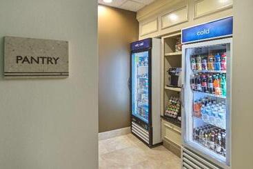 هتل Hilton Garden Inn Huntsville/space Center