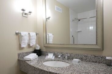 هتل Hilton Garden Inn Lakeland