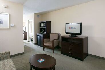 هتل Hilton Garden Inn Lakeland