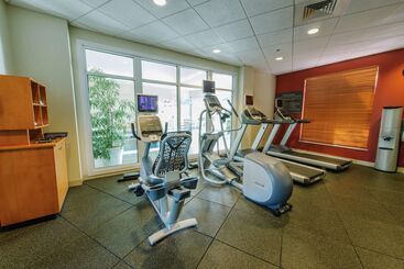 هتل Hilton Garden Inn Manchester Downtown
