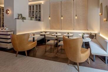 هتل Hilton New York Fashion District