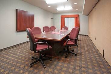 هتل Holiday Inn Express Ogden, An Ihg