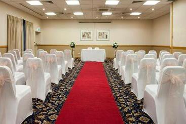 Holiday Inn Leeds Wakefield M1 Jct40, An Ihg - Wakefield