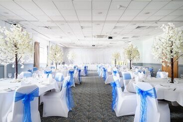 هتل Holiday Inn Leeds Wakefield M1 Jct40, An Ihg