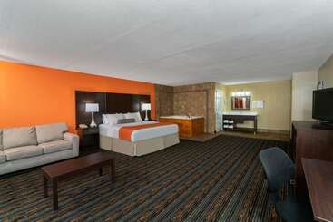 هتل Howard Johnson By Wyndham Pigeon Forge