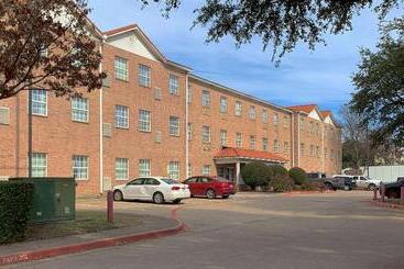 هتل Mainstay Suites Addisondallas