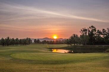 هتل Mission Hills Phuket Golf Resort Sha Extra Plus
