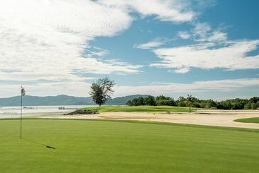 هتل Mission Hills Phuket Golf Resort Sha Extra Plus