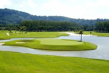 هتل Mission Hills Phuket Golf Resort Sha Extra Plus