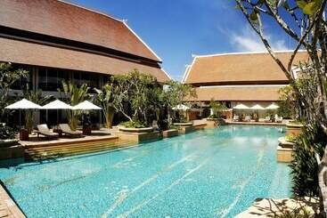 هتل Mission Hills Phuket Golf Resort Sha Extra Plus
