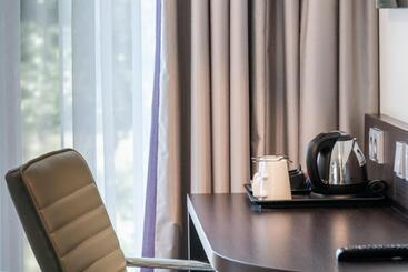 هتل Premier Inn Stuttgart Airport