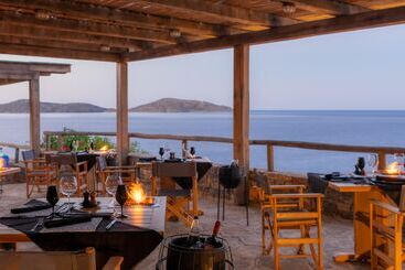 هتل Aquila Elounda Village Resort, Suites & Spa