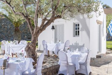 هتل Aquila Elounda Village Resort, Suites & Spa