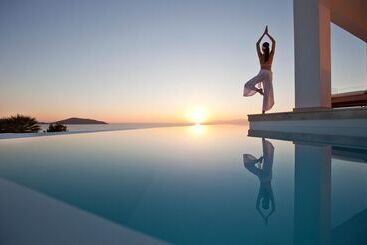 هتل Aquila Elounda Village Resort, Suites & Spa