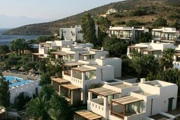 هتل Aquila Elounda Village Resort, Suites & Spa