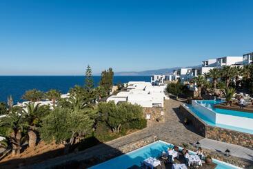 هتل Aquila Elounda Village Resort, Suites & Spa