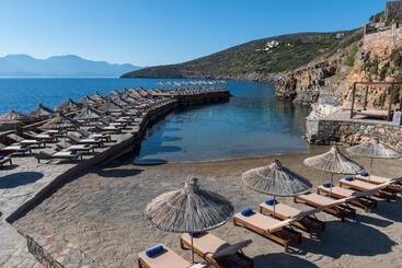 هتل Aquila Elounda Village Resort, Suites & Spa