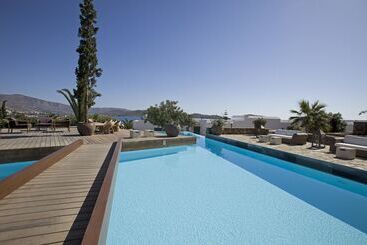 هتل Aquila Elounda Village Resort, Suites & Spa