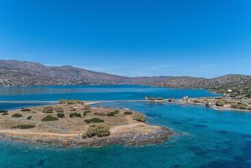 هتل Aquila Elounda Village Resort, Suites & Spa