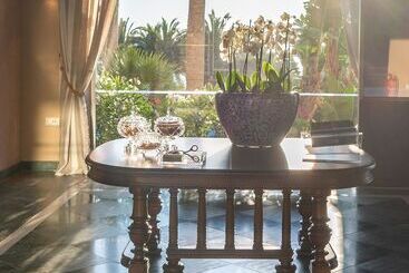 هتل Aquila Elounda Village Resort, Suites & Spa