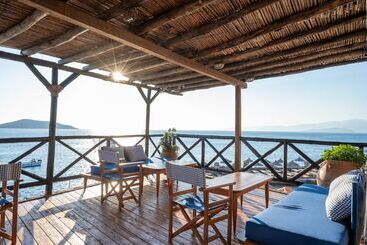 هتل Aquila Elounda Village Resort, Suites & Spa