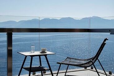 هتل Aquila Elounda Village Resort, Suites & Spa