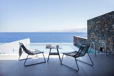 هتل Aquila Elounda Village Resort, Suites & Spa