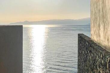 هتل Aquila Elounda Village Resort, Suites & Spa