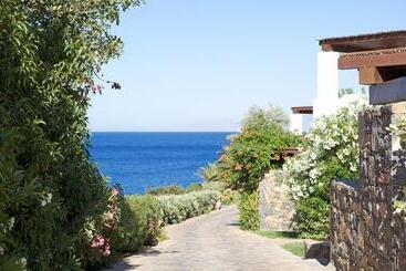 هتل Aquila Elounda Village Resort, Suites & Spa