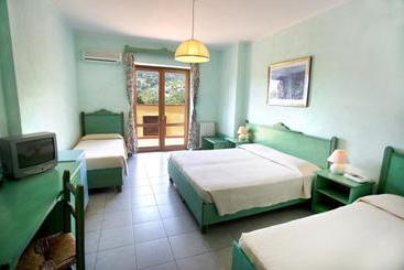 בית מלון כפרי Smeraldo