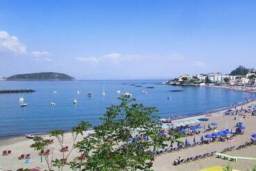 هتل Solemare Beach & Beauty Spa