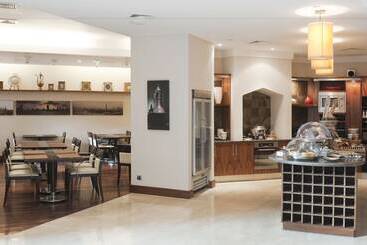 هتل Staybridge Suites & Apartments Citystars, An Ihg
