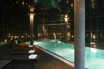 酒店 The Omnia